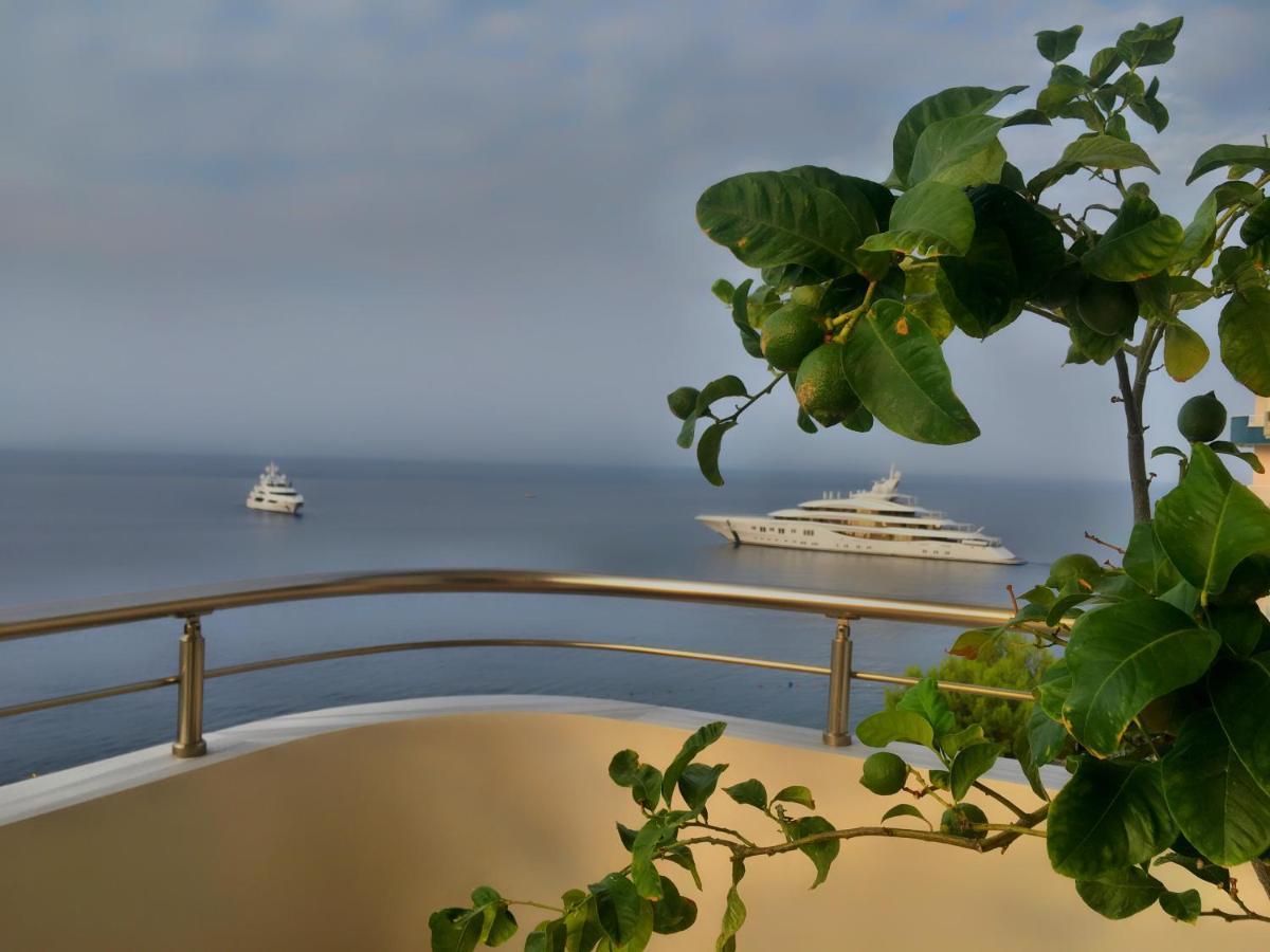 Royal Queen And King Luxury Apartment Sarande Exterior photo
